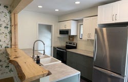 3722 E 4th St, Duluth, MN 55804