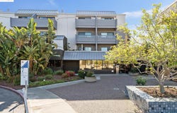 1 Embarcadero, Oakland, CA 94607