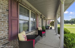 772 Meadowland Trail, Shepherdsville, KY 40165