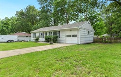 604 SE Browning Avenue, Lee's Summit, MO 64063