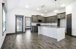 210 Clover Circle, Weatherford, TX 76086