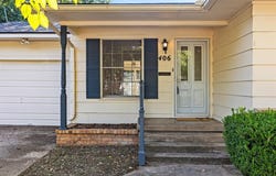 406 Pierce Street, McGregor, TX 76657
