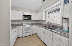 102 Lake Hollow Circle, Cary, NC 27513