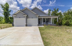 205 Cedar Street, Dudley, NC 28333