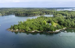 65 Tavenner Road, Boothbay, ME 04537
