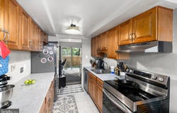 8859 TEAKWOOD COURT, MANASSAS, VA 20109