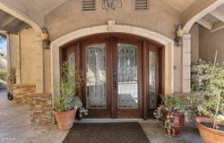 9999 Wornom Avenue, Sunland, CA 91040