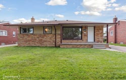 2434 Medford Street, Trenton, MI 48183