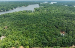 140 B Lakeshore, Eatonton, GA 31024