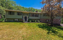 25 Frontier Street, Rye, NH 03870