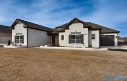 13829 Goff Drive, Athens, AL 35611