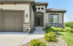 2029 NW Ashurst Drive, Lee's Summit, MO 64081