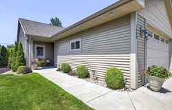 1608 STANTON Circle, APPLETON, WI 54915