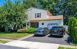 76 Scenic Drive, Freehold, NJ 07728