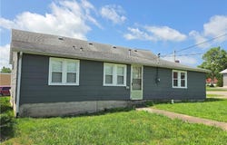 103 E 3rd Avenue, Garnett, KS 66032
