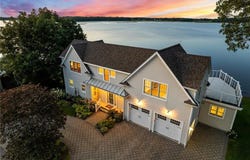 99 Boyce Avenue, Barrington, RI 02806