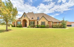 3900 S Cemetery Road, Yukon, OK 73099