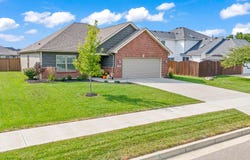 210 Fox Harbor Drive, Troy, OH 45373