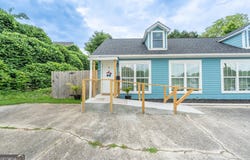 46 Wall Street Way, Toccoa, GA 30577