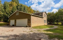 1591 N Reed Station Road, Carbondale, IL 62901