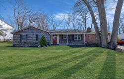 81 Mahogany Road, Rocky Point, NY 11778