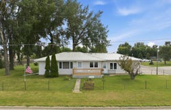 100 29th AV, Minot, ND 58701
