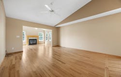 4157 Lakeview Dr SW, CedarRapids, IA 52404