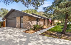 228 LONE OAK ST, Seguin, TX 78155
