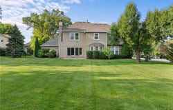 2201 SW Forestpark Circle, Lee's Summit, MO 64081
