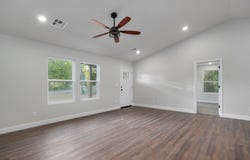314 N Park Avenue, Aurora, MO 65605