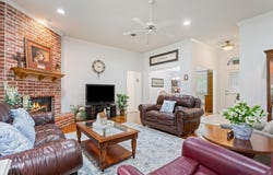 1216 Darbyton Drive, Hewitt, TX 76643