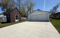 809 5th St. NE, Devils Lake, ND 58301