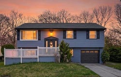 7 Cooper Dr, Somers Point, NJ 08244