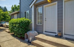 241 NW 25TH ST, Salem, OR 97301
