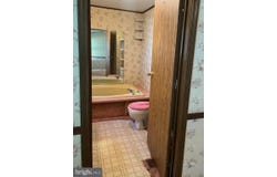 3064 BERRY RIDGE RD., EAST WATERFORD, PA 17021