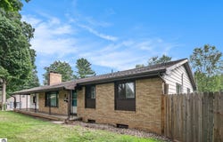 227 W Everettdale Avenue, Lansing, MI 48910