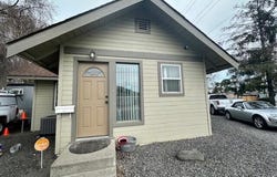 1410 S 16th Ave, Yakima, WA 98902