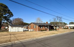 200 First Street, Williamston, NC 27892