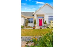 9307 Torrey Pines Ln, Yakima, WA 98908