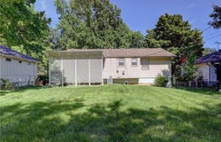 8818 Crescent Avenue, Kansas City, MO 64138