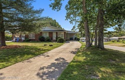 43 Sycamore Road, Manahawkin, NJ 08050