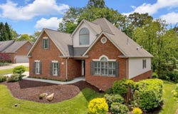 5 Fox Run Lane, Johnson City, TN 37604