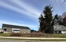 51 Vettura Court, Malta, NY 12020