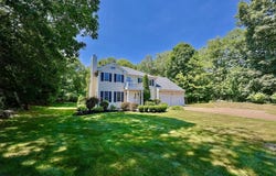 8 Pilgrim Road, Ashland, MA 01721