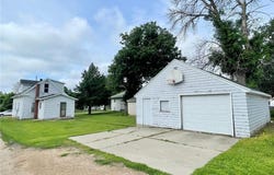 212 E Sanborn Street, Springfield, MN 56087