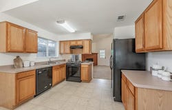 515 Berryhill Drive, Mansfield, TX 76063