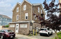 77 Fulton St, Fall River, MA 02720