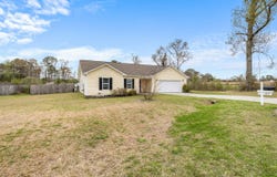 419 Midnight Drive, Richlands, NC 28574