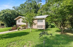 615 N Calhoun Street, Quincy, FL 32351