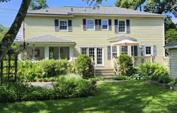 377 Pomeroy Ave, Pittsfield, MA 01201